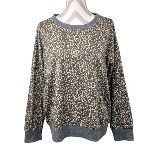 Splendid Sweaters - Splendid leopard print pull over crew neck sweater size XL